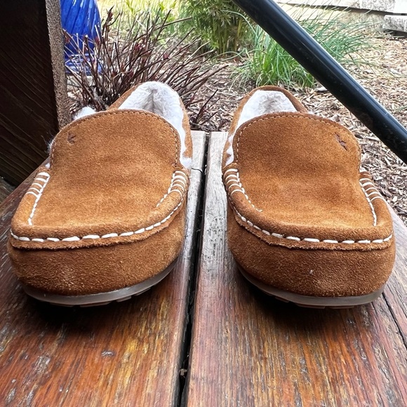 UGG KOOLABURRA LEZLY TAN SUEDE LOAFER SLIPPERS SIZE 6 - Picture 9 of 12
